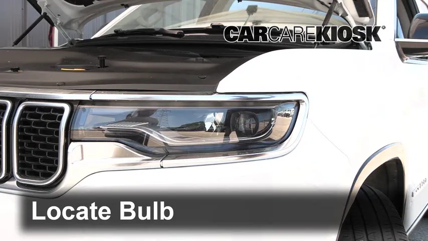 2023 Jeep Wagoneer Series II 3.0L 6 Cyl. Turbo Éclairage Feux de route (remplacer l'ampoule)